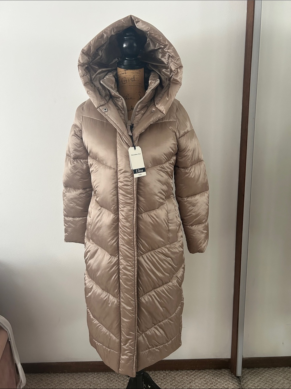 Abercrombie & Fitch Ultra Puffer Coat. Small Petite. Finch